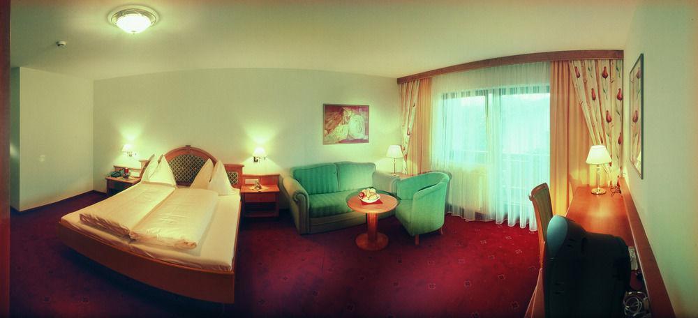 Hotel Sonnenuhr クラムザッハ エクステリア 写真