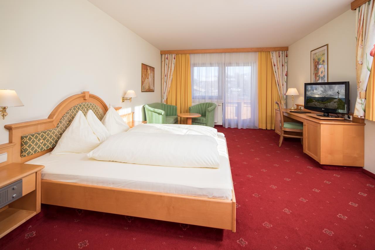 Hotel Sonnenuhr クラムザッハ エクステリア 写真